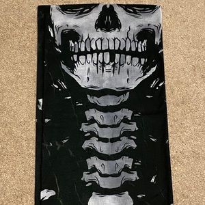 ALMOST NEW Seamless Skeleton Mask